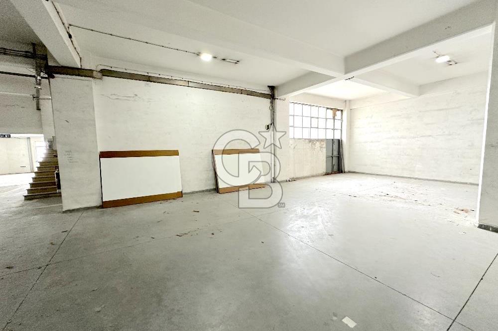 Beylikdüzü OSB Kiralık Fabrika Depo Yüksek Girişli 1.830m2