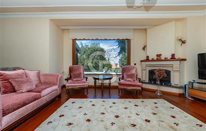 SAPANCA MAHMUDİYE'DE GÖL MANZARALI, HAVUZLU, MÜSTAKİL 5+1 VİLLA