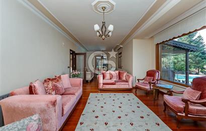 SAPANCA MAHMUDİYE'DE GÖL MANZARALI, HAVUZLU, MÜSTAKİL 5+1 VİLLA