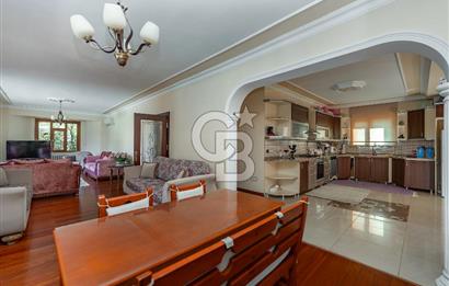 SAPANCA MAHMUDİYE'DE GÖL MANZARALI, HAVUZLU, MÜSTAKİL 5+1 VİLLA