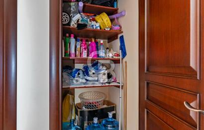 SAPANCA MAHMUDİYE'DE GÖL MANZARALI, HAVUZLU, MÜSTAKİL 5+1 VİLLA