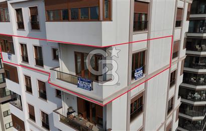 KADIKÖY CADDEBOSTAN 18 MART SK'TA FULL DENİZ MANZARALI 3+1 DAİRE