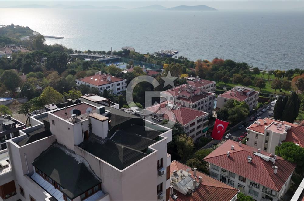 KADIKÖY CADDEBOSTAN 18 MART SK'TA FULL DENİZ MANZARALI 3+1 DAİRE