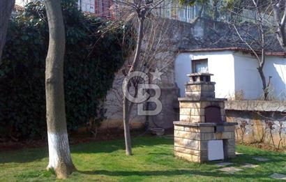 Heybeliada' da satılık