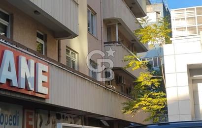 TUNUS CADDESİ HOLİDAY İNN OTEL YANI 2.KAT 3+1 İÇİ FULL YAPILI