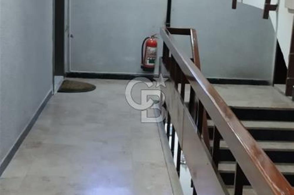 TUNUS CADDESİ HOLİDAY İNN OTEL YANI 2.KAT 3+1 İÇİ FULL YAPILI