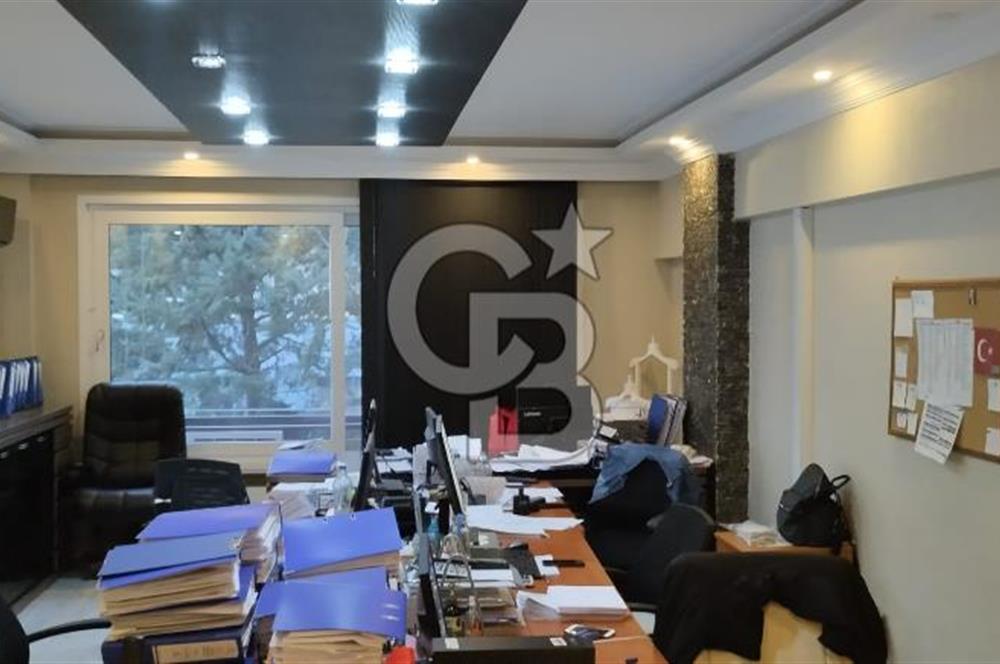 TUNUS CADDESİ HOLİDAY İNN OTEL YANI 2.KAT 3+1 İÇİ FULL YAPILI