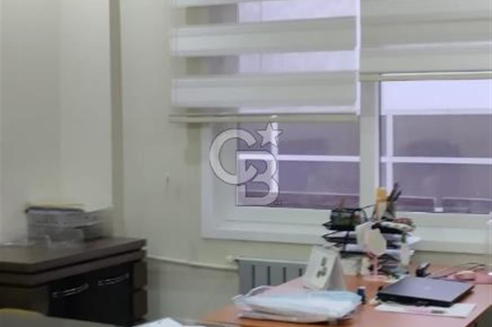 TUNUS CADDESİ HOLİDAY İNN OTEL YANI 2.KAT 3+1 İÇİ FULL YAPILI