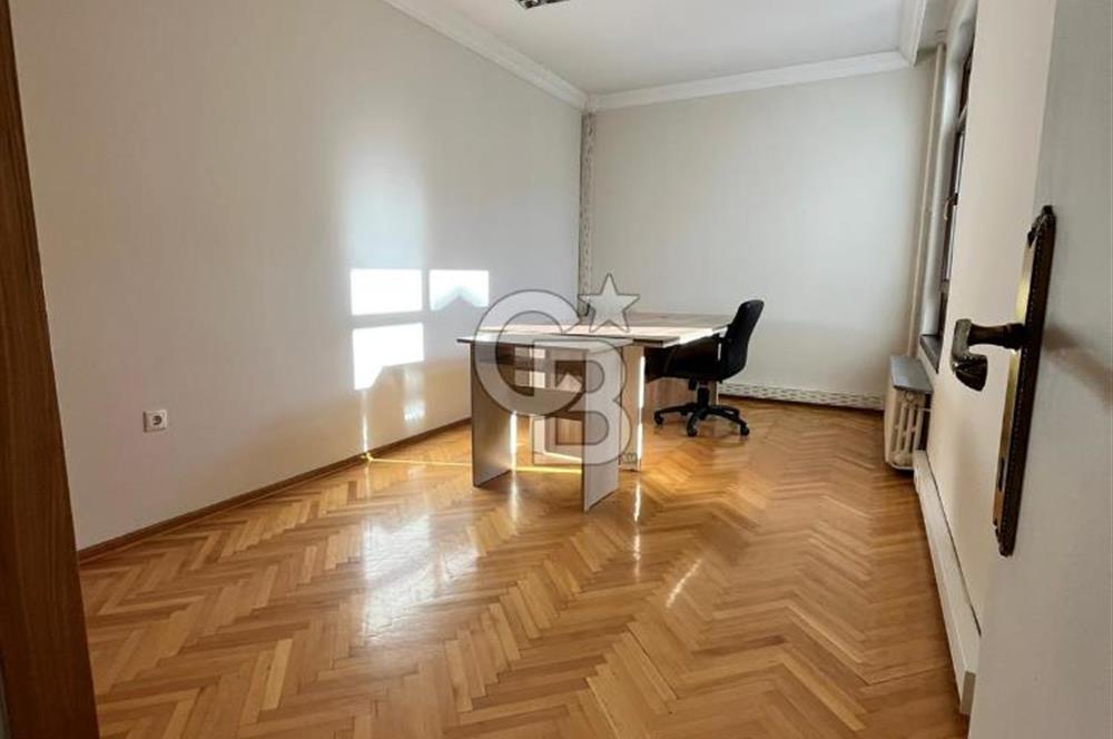 KURUMSAL FİRMAYA ÇANKAYA'DA PRESTİJLİ KONUMDA 5+1 KİRALIK DAİRE