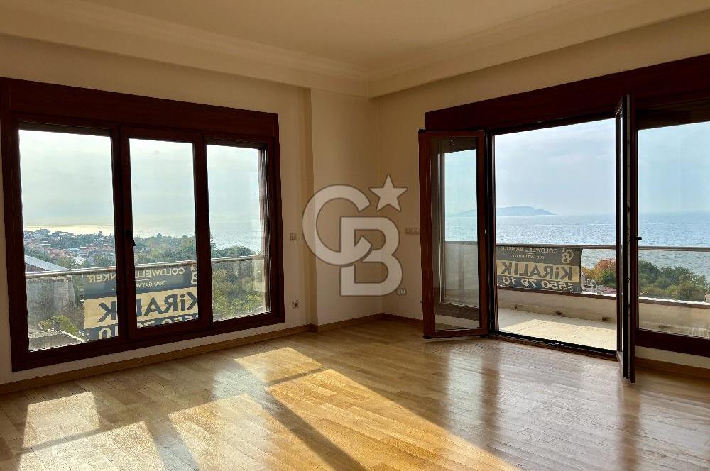 KADIKÖY CADDEBOSTAN 18 MART SK'TA FULL DENİZ MANZARALI 3+1 DAİRE