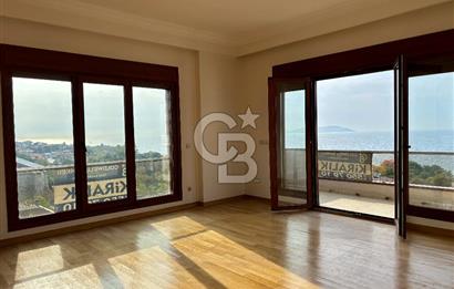KADIKÖY CADDEBOSTAN 18 MART SK'TA FULL DENİZ MANZARALI 3+1 DAİRE