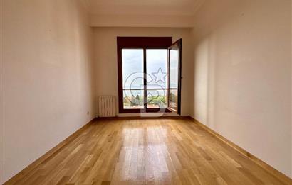 KADIKÖY CADDEBOSTAN 18 MART SK'TA FULL DENİZ MANZARALI 3+1 DAİRE