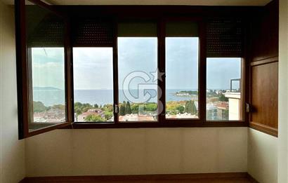 KADIKÖY CADDEBOSTAN 18 MART SK'TA FULL DENİZ MANZARALI 3+1 DAİRE