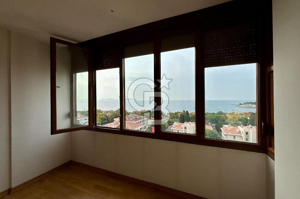 KADIKÖY CADDEBOSTAN 18 MART SK'TA FULL DENİZ MANZARALI 3+1 DAİRE