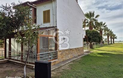 Gömeç Sahilinde Denize Sıfır 3+1 Havuzlu Villa