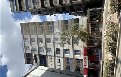 Bornova PETERSON köşkü karşısı