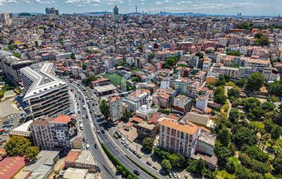 BAHRİYE CADDESİNE CEPHE 700 m2 TABELA DEĞERİ YÜKSEK BİNA