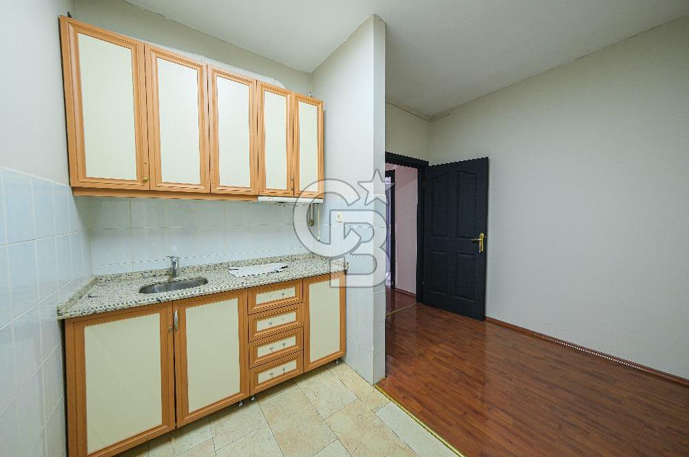 BAHRİYE CADDESİNE CEPHE 700 m2 TABELA DEĞERİ YÜKSEK BİNA