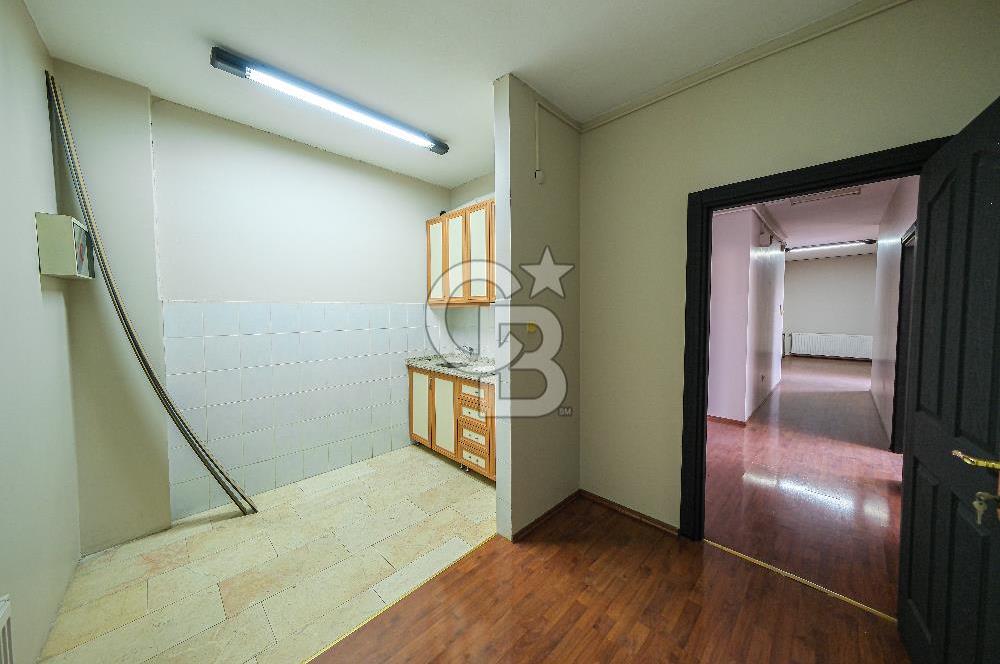 BAHRİYE CADDESİNE CEPHE 700 m2 TABELA DEĞERİ YÜKSEK BİNA