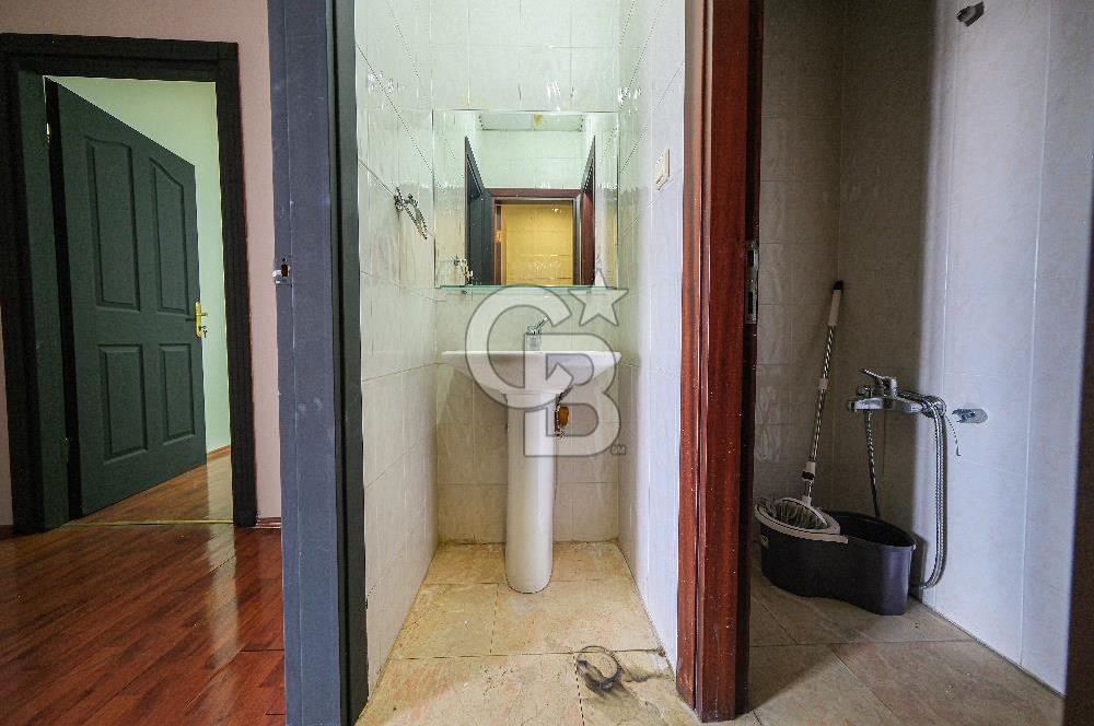 BAHRİYE CADDESİNE CEPHE 700 m2 TABELA DEĞERİ YÜKSEK BİNA