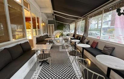 GAZİEMİRDE DEVREN KİRALIK BAHÇELİ CAFE