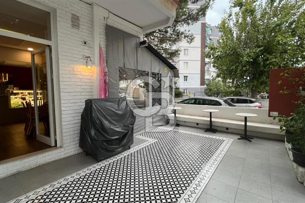 GAZİEMİRDE DEVREN KİRALIK BAHÇELİ CAFE
