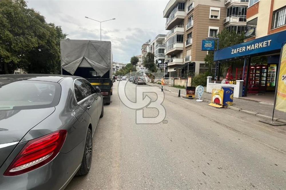 GAZİEMİRDE DEVREN KİRALIK BAHÇELİ CAFE