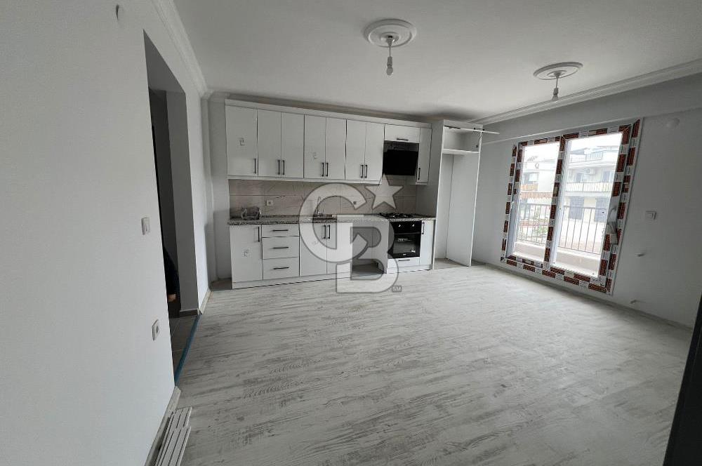 Foça Yenibağarası Havuzlu Sitede 1+1 Kiralık Sıfır Daire