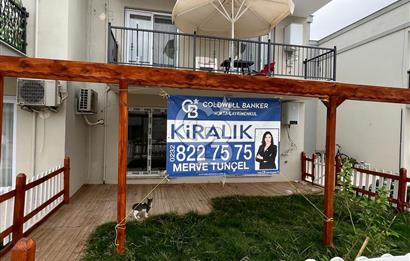 Foça Yenibağarası Havuzlu Sitede 2+1 Kiralık Bahçe Katı Daire