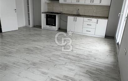 Foça Yenibağarası Havuzlu Sitede 2+1 Kiralık Bahçe Katı Daire