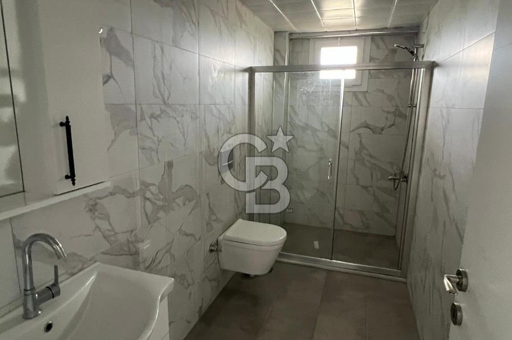 Foça Yenibağarası Havuzlu Sitede 2+1 Kiralık Bahçe Katı Daire