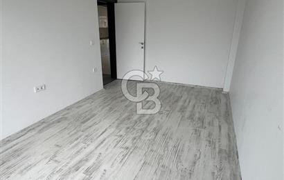 Foça Yenibağarası Havuzlu Sitede 2+1 Kiralık Bahçe Katı Daire