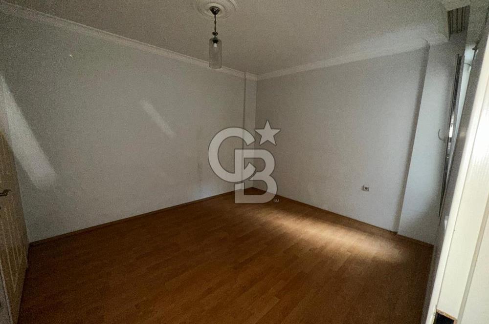 Bornova Çamdibi Merkezi Konumda Kiralık Geniş 3+1 Daire