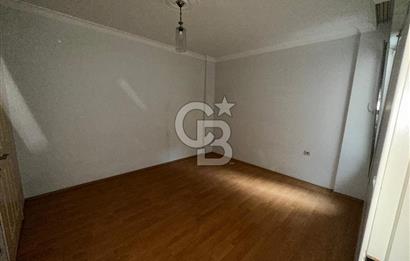 Bornova Çamdibi Merkezi Konumda Kiralık Geniş 3+1 Daire