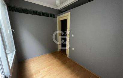 Bornova Çamdibi Merkezi Konumda Kiralık Geniş 3+1 Daire