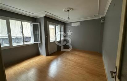 Bornova Çamdibi Merkezi Konumda Kiralık Geniş 3+1 Daire