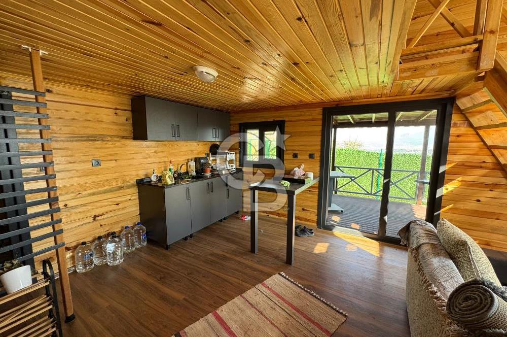 CB BLACK'TAN İSMETİYE'DE ÇİM ÇİT ÇEVRİLİ SATILIK BUNGALOV