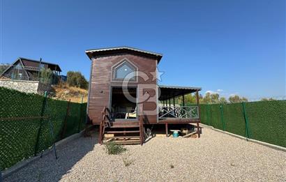 CB BLACK'TAN İSMETİYE'DE ÇİM ÇİT ÇEVRİLİ SATILIK BUNGALOV