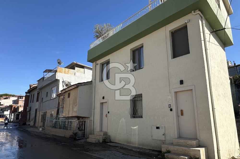 Ayvalık Merkezde Komple Yenilenmiş Müstakil 3+1 Taş Ev