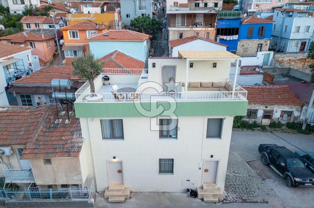 Ayvalık Merkezde Komple Yenilenmiş Müstakil 3+1 Taş Ev