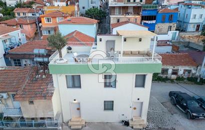 Ayvalık Merkezde Komple Yenilenmiş Müstakil 3+1 Taş Ev