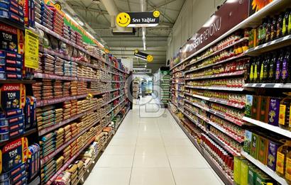 Ümraniye Atakent Mahallesi nde Kurumsal Kiracılı Ticari Bina
