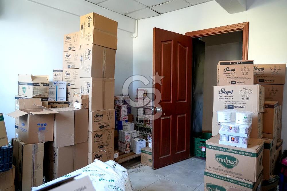 Ümraniye Atakent Mahallesi nde Kurumsal Kiracılı Ticari Bina