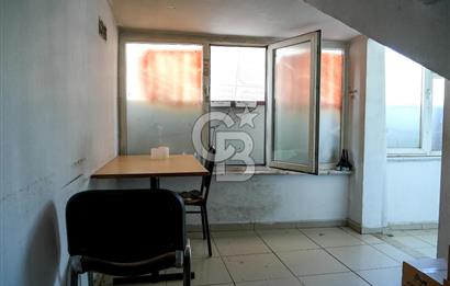 Ümraniye Atakent Mahallesi nde Kurumsal Kiracılı Ticari Bina