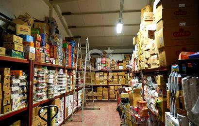 Ümraniye Atakent Mahallesi nde Kurumsal Kiracılı Ticari Bina
