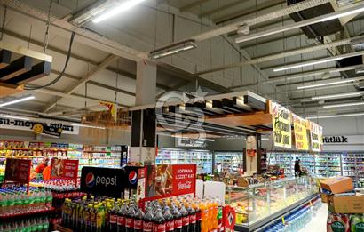 Ümraniye Atakent Mahallesi nde Kurumsal Kiracılı Ticari Bina