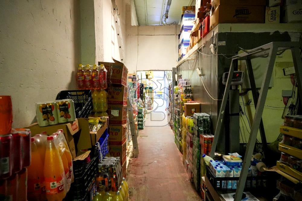 Ümraniye Atakent Mahallesi nde Kurumsal Kiracılı Ticari Bina