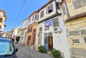 Ayvalık Fethiye Mahallesi'nde Satılık 4+1 Müstakil Rum Evi 