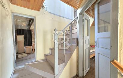 Ayvalık Fethiye Mahallesi'nde Satılık 4+1 Müstakil Rum Evi 