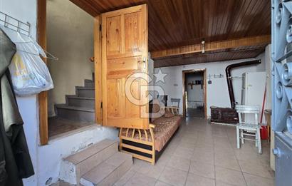 Ayvalık Fethiye Mahallesi'nde Satılık 4+1 Müstakil Rum Evi 